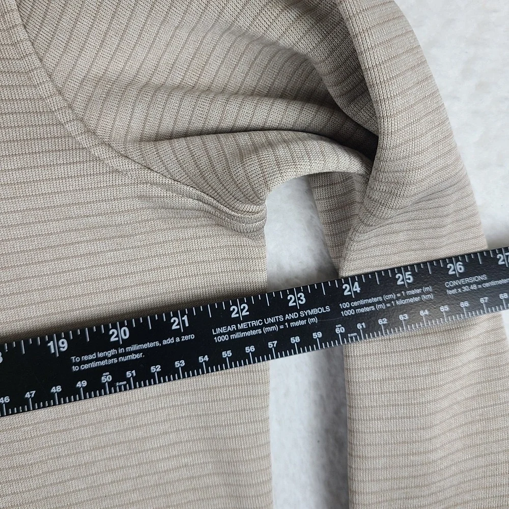 Under Armour Sweater Mens Large Beige Striped Performance‎ Storm Tech Golf